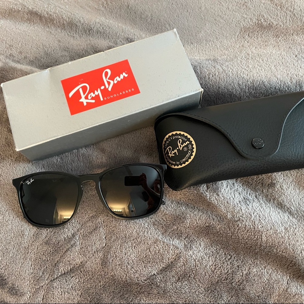 NWT Ray Ban 0RB4387 Black Sunglasses